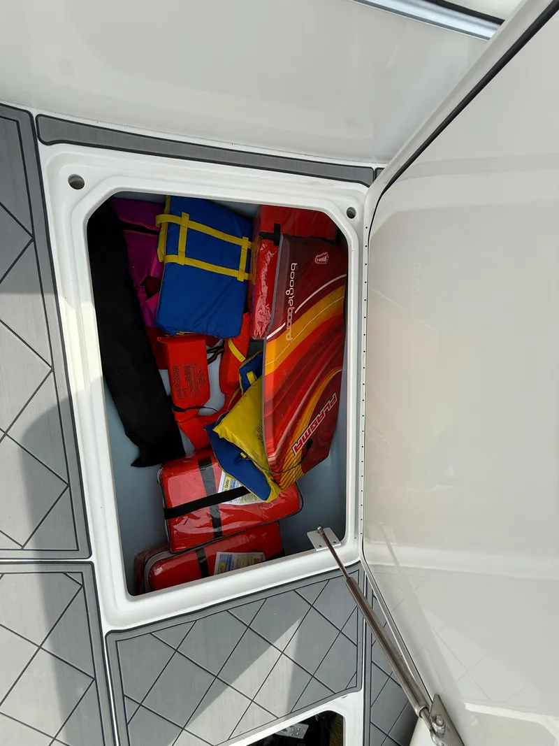 Slide: The Image of Nor-Tech 392 Super Fish 2016 - 62