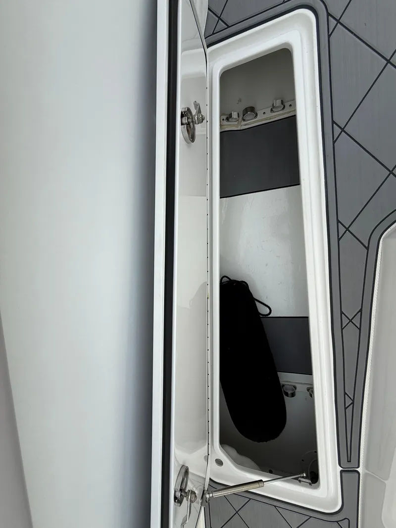 Slide: The Image of Nor-Tech 392 Super Fish 2016 - 63