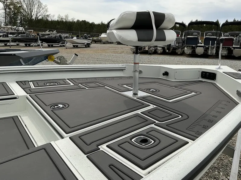 Slide: The Image of Excel 230 Bay Pro 2025 - 3