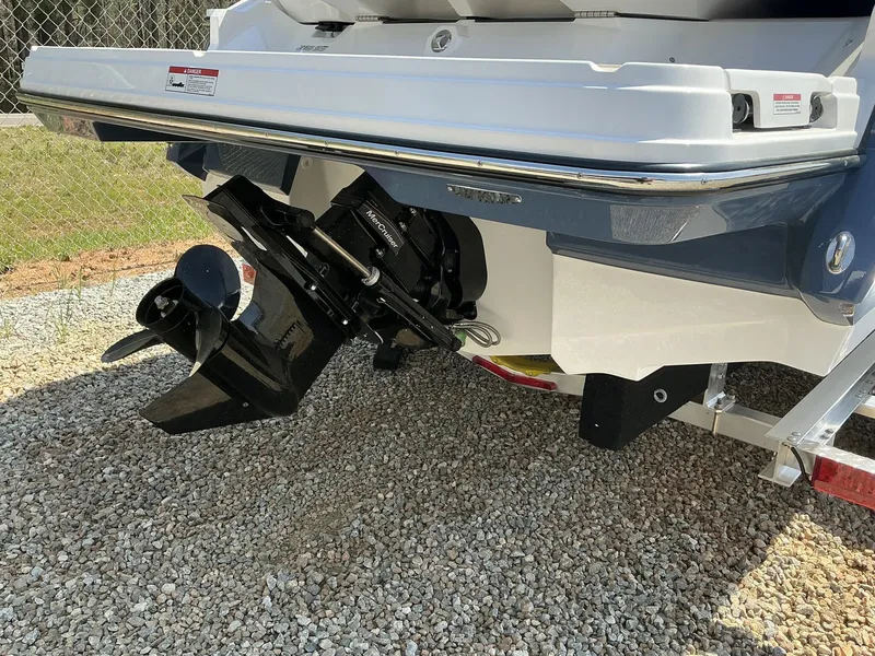 Slide: The Image of Monterey 218SS Super Sport 2025 - 6