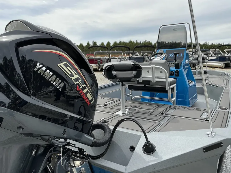 Slide: The Image of Excel 220 Bay Pro Elite 2025 - 6