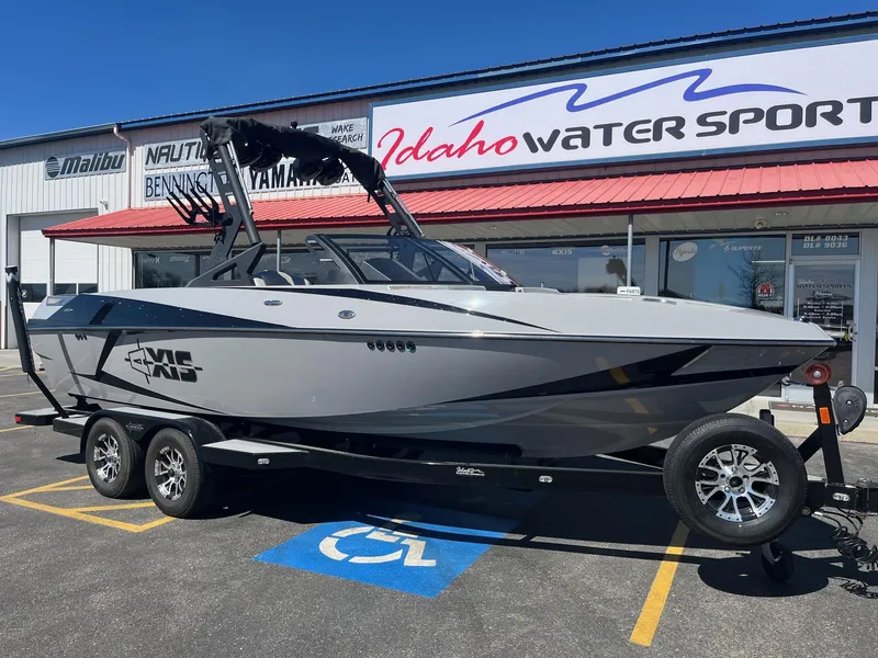 Slide: The Image of 2017 Axis Boats T22 on trailer at Idaho Water Sports dealership. - 14