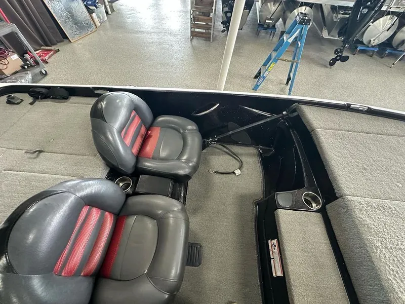 Slide: The Image of Tracker Nitro Z-6SC 2011 - 12