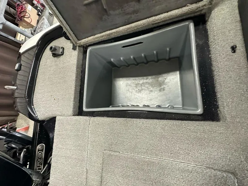 Slide: The Image of Tracker Nitro Z-6SC 2011 - 15