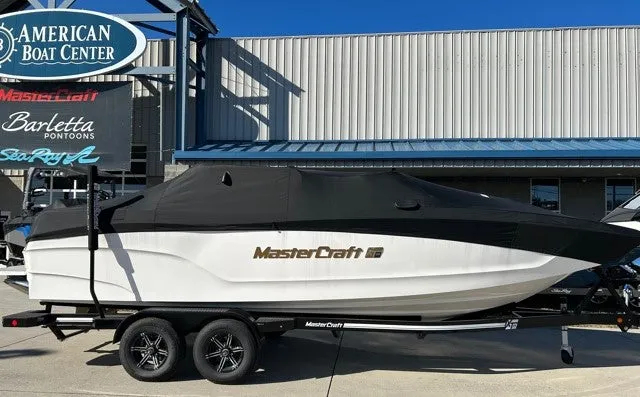 Slide: The Image of MasterCraft XT24 2022 - 5