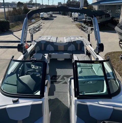 Slide: The Image of MasterCraft XT24 2022 - 3