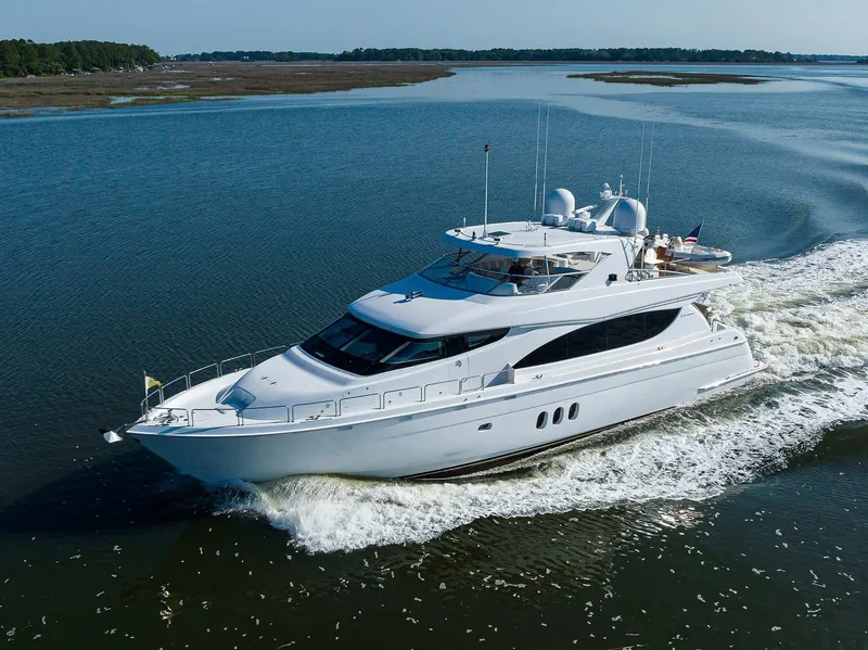 Slide: The Image of Hatteras 80 Motor Yacht 2004 - 9