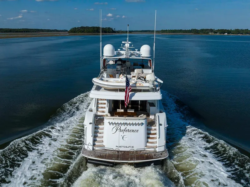 Slide: The Image of Hatteras 80 Motor Yacht 2004 - 11