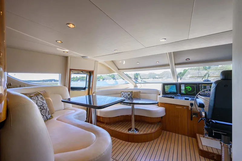 Slide: The Image of Hatteras 80 Motor Yacht 2004 - 68