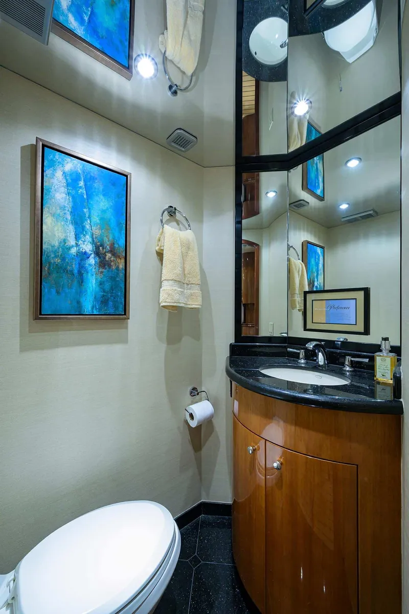 Slide: The Image of Hatteras 80 Motor Yacht 2004 - 102