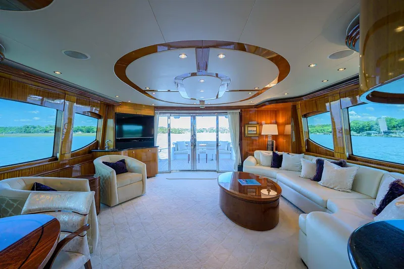 Slide: The Image of Hatteras 80 Motor Yacht 2004 - 49