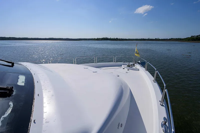 Slide: The Image of Hatteras 80 Motor Yacht 2004 - 23