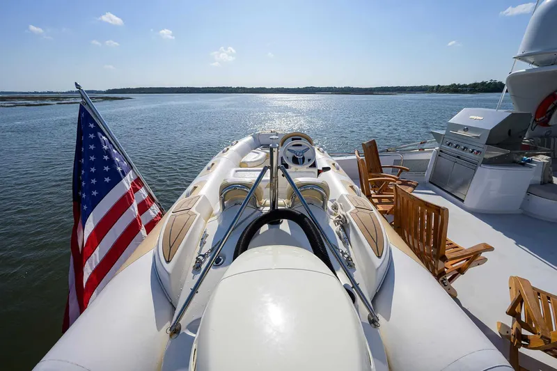 Slide: The Image of Hatteras 80 Motor Yacht 2004 - 33