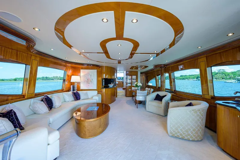Slide: The Image of Hatteras 80 Motor Yacht 2004 - 47