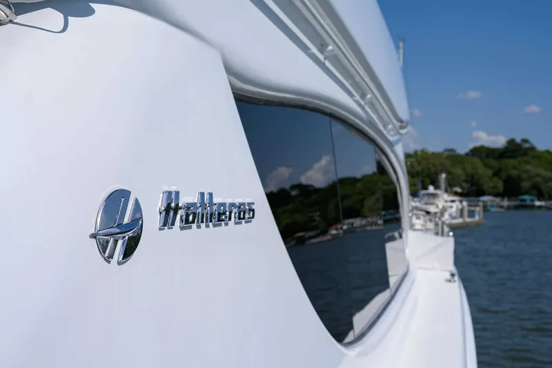 Slide: The Image of Hatteras 80 Motor Yacht 2004 - 24