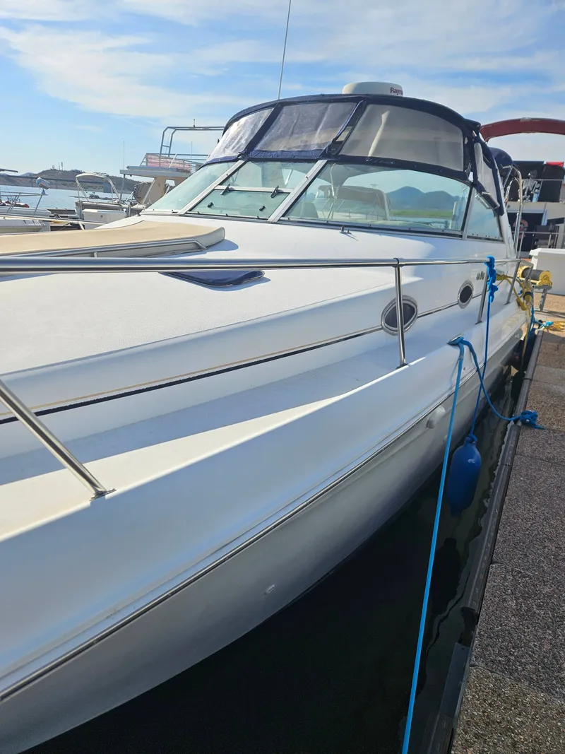 Slide: The Image of Sea Ray Sundancer 330 1998 - 4