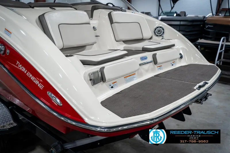 Slide: The Image of Yamaha 242 Limited S 2014 - 52