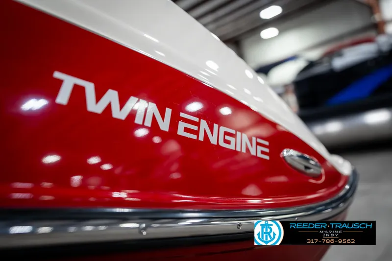 Slide: The Image of Yamaha 242 Limited S 2014 - 57