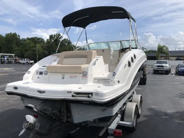 Slide: The Image of Chaparral 225 SSI Runabout Boat 2012 - 10