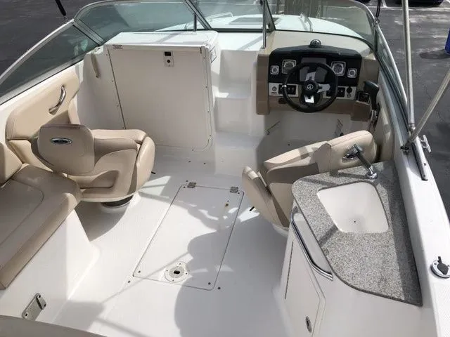 Slide: The Image of Chaparral 225 SSI Runabout Boat 2012 - 12