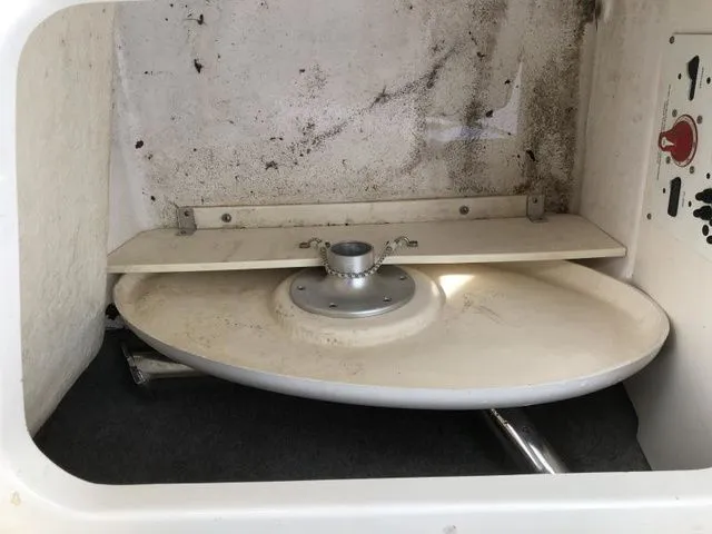 Slide: The Image of Chaparral 225 SSI Runabout Boat 2012 - 22