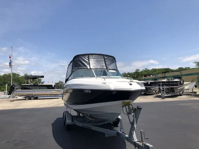 Slide: The Image of Chaparral 225 SSI Runabout Boat 2012 - 4