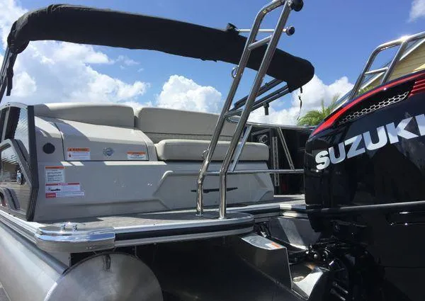 Slide: The Image of Crest Caribbean LX 230 SLS 2023 - 17