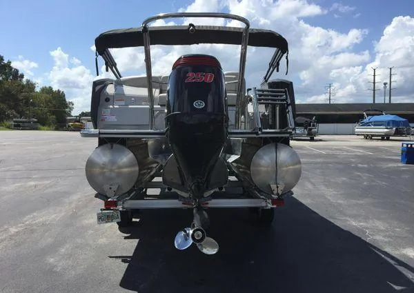 Slide: The Image of Crest Caribbean LX 230 SLS 2023 - 21