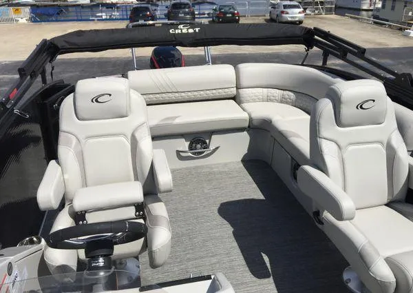 Slide: The Image of Crest Caribbean LX 230 SLS 2023 - 22