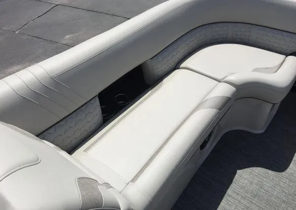 Slide: The Image of Crest Caribbean LX 230 SLS 2023 - 25