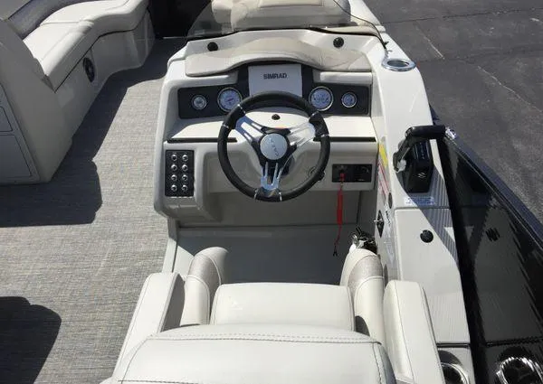 Slide: The Image of Crest Caribbean LX 230 SLS 2023 - 26