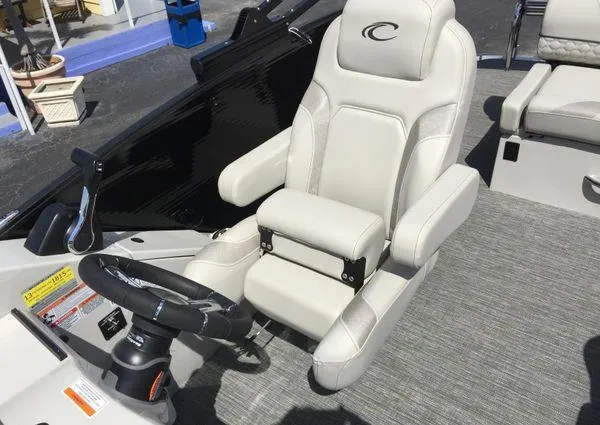 Slide: The Image of Crest Caribbean LX 230 SLS 2023 - 33