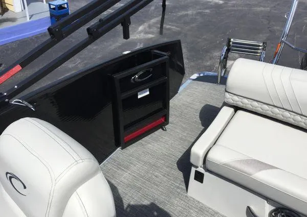 Slide: The Image of Crest Caribbean LX 230 SLS 2023 - 40