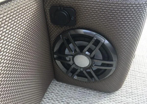 Slide: The Image of Crest LX 200 SLC 2024 - 27