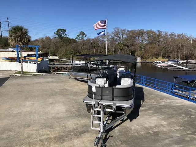 Slide: The Image of Dual stainless steel pet bowls on a retractable tray, Crest Classic LX 220 SLRC, 2025 model. - 3