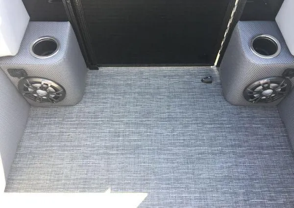 Slide: The Image of Crest DLX 220 SLRC 2023 - 28