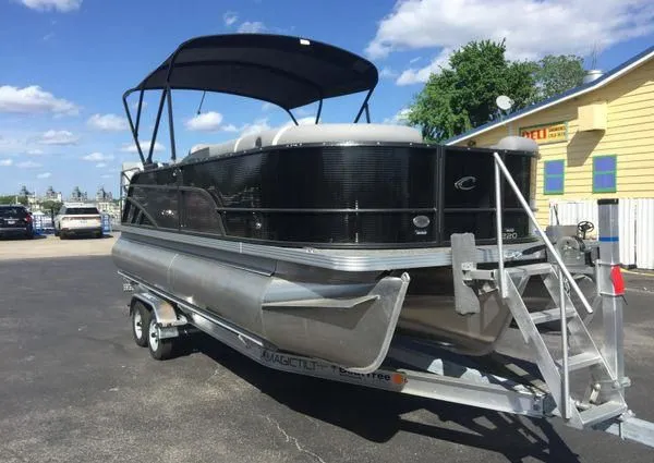 Slide: The Image of Crest DLX 220 SLRC 2023 - 3