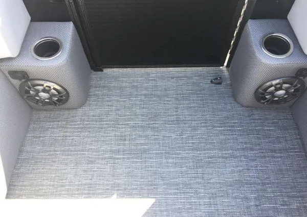 Slide: The Image of Crest DLX 220 SLRC 2023 - 30