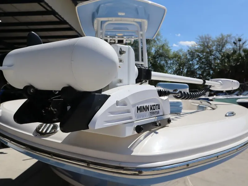 Slide: The Image of 2023 Robalo 226 Cayman boat with Minn Kota Terrova trolling motor. - 11