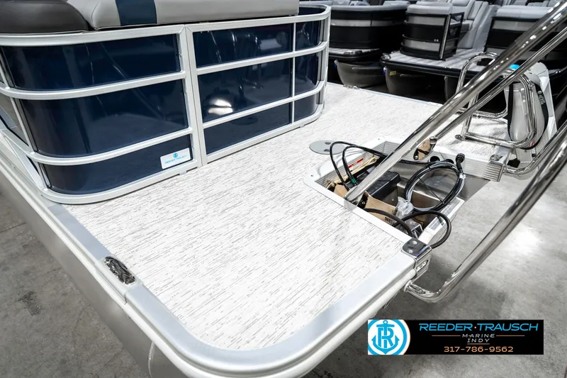 Slide: The Image of Bennington 23 S CRUISE 2025 - 51