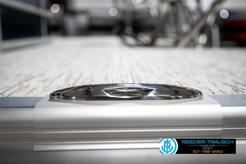 Slide: The Image of Bennington 23 S CRUISE 2025 - 52