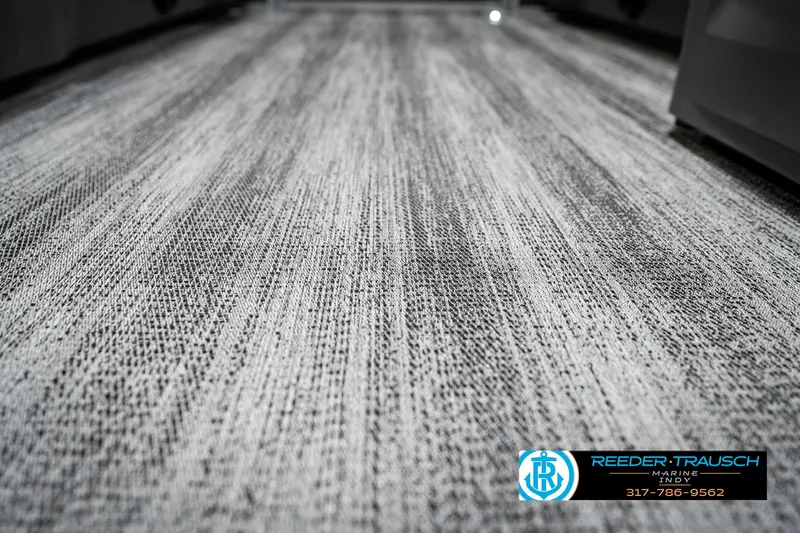 Slide: The Image of Bennington 21 SS 2025 - 50