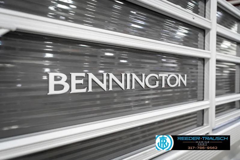 Slide: The Image of Bennington 21 SS 2025 - 52