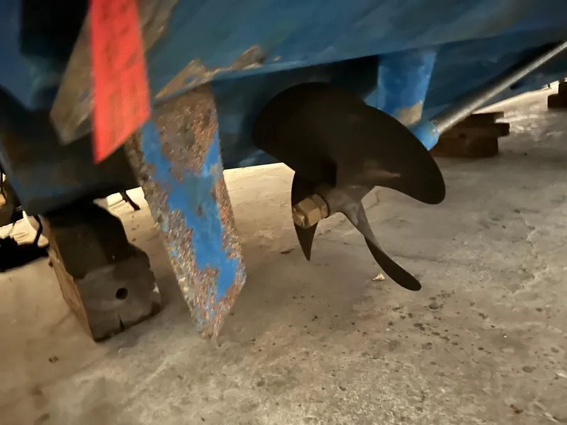 Slide: The Image of Propeller of 2006 Cabo 40 Express boat on dry dock. - 42