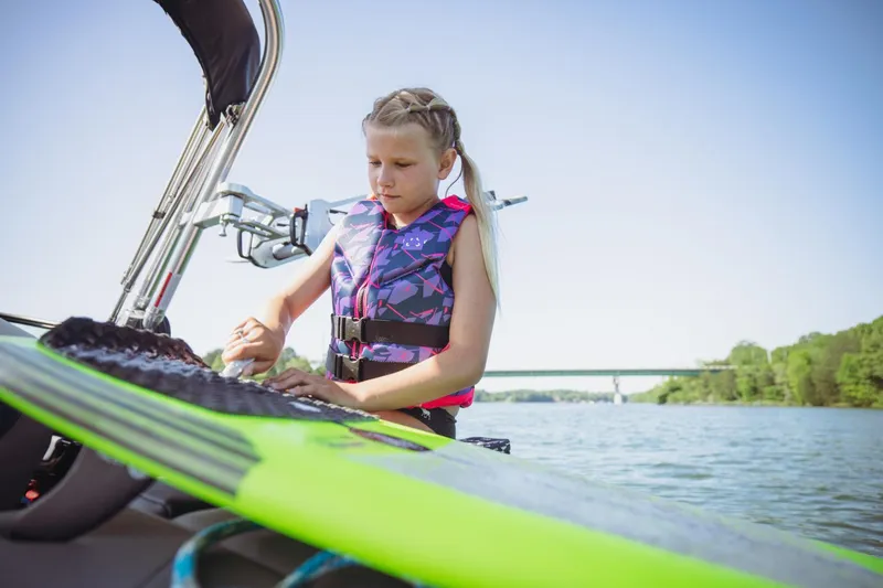 Slide: The Image of MasterCraft NXT21 2025 - 32