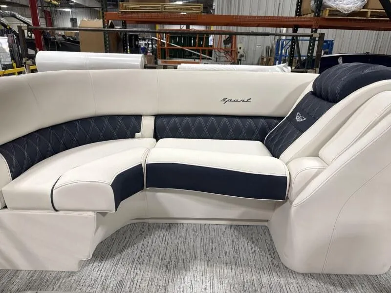 Slide: The Image of Bennington 25QFB-ESP (TC) 2025 - 15