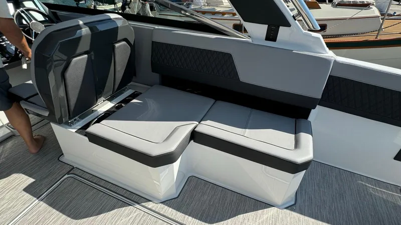 Slide: The Image of Cobalt R33 2023 - 14