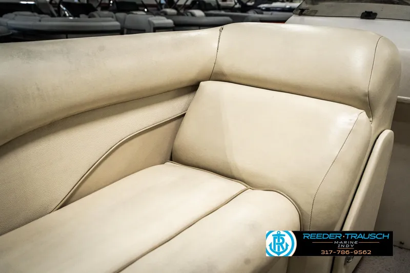 Slide: The Image of Luxurious beige seating on a 2001 Sweetwater SW 20 RE boat. - 31