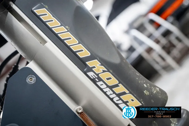 Slide: The Image of Minn Kota E-Drive motor on a 2011 Bennington 17 Sli boat. - 45