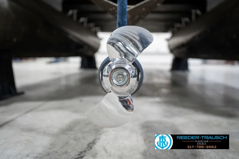 Slide: The Image of Propeller of 2011 Bennington 17 Sli boat in a showroom setting. - 47